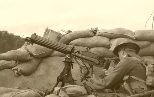 soldado em trincheira na primeira guerra mundial